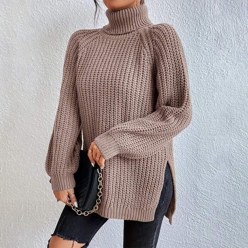 Pull col roulé fendu : Tendance et chic